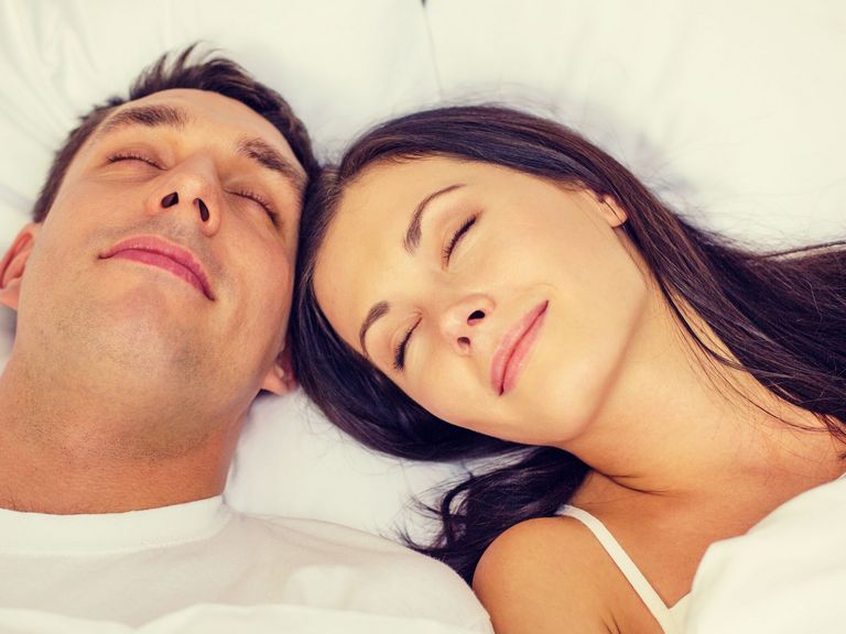 Pärchen schläft