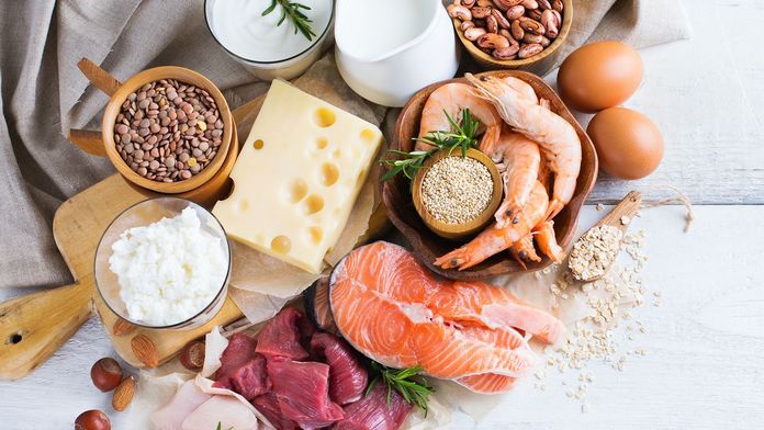 Proteine Tisch mit proteinreichen Lebensmitteln