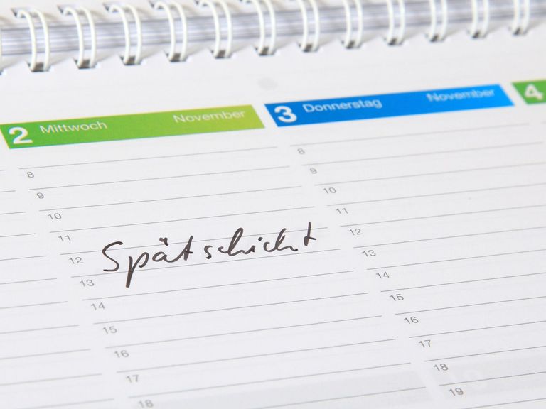 Wochenkalender mit dem Eintrag Spätschicht