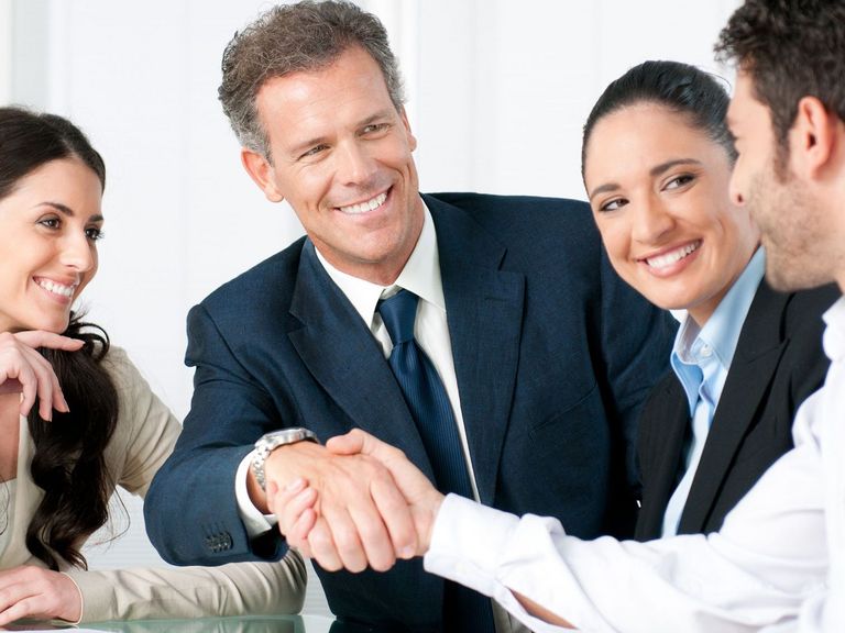 Handschlag bei einem Vorstellungsgespräch